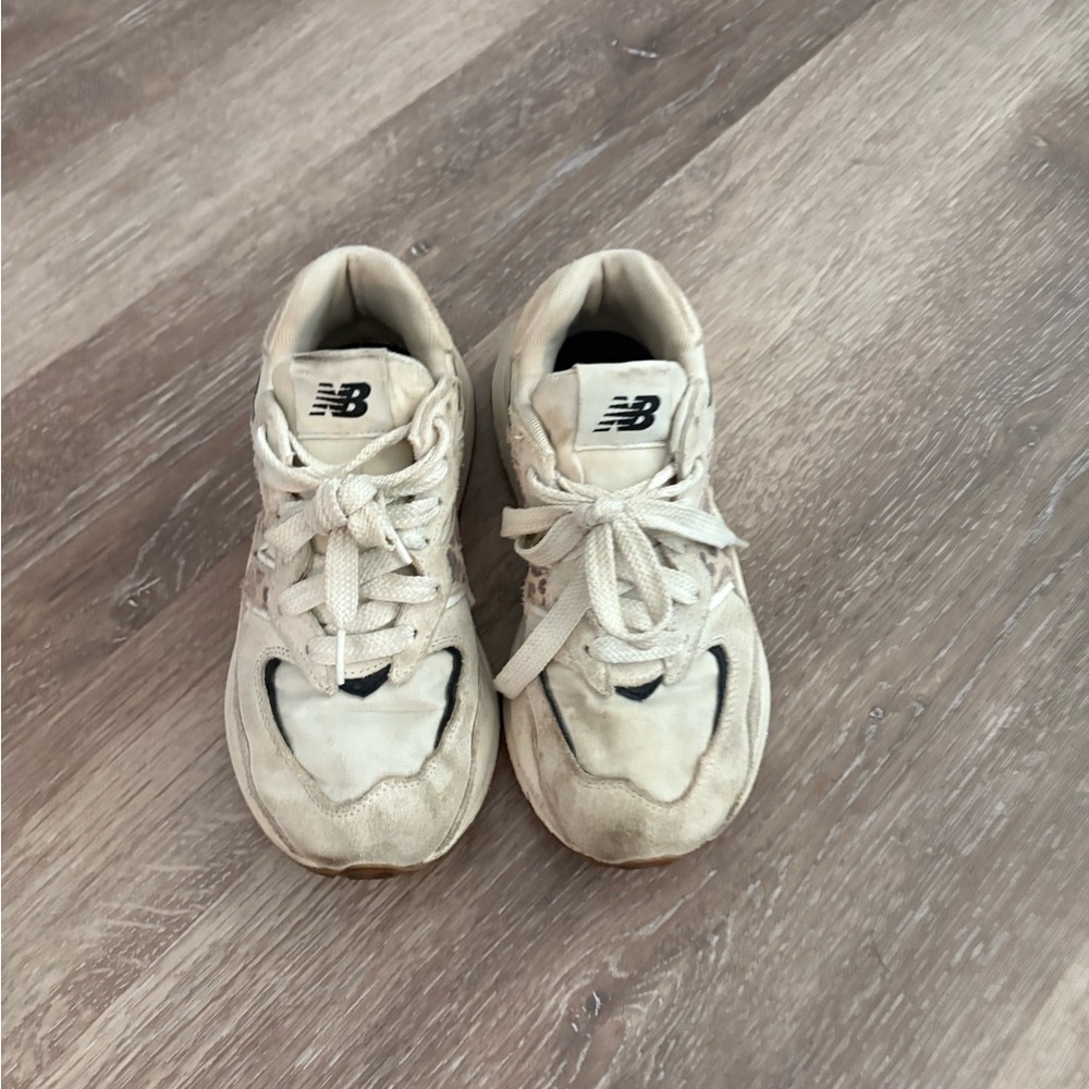 New Balance Womens Beige Sneakers with Cheetah print